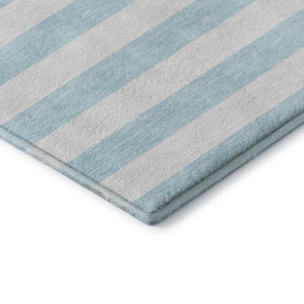HomeRoots 8' Sky Blue & Ivory Striped Round Rug - UV Protected, Washable, Durable & Ideal for Any Space! 647659