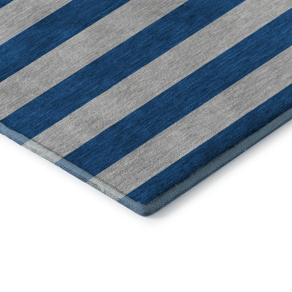 HomeRoots 8' Blue And Gray Striped Washable Round Rug - UV Protected, Stain Resistant, Perfect for High-Traffic Areas 647725