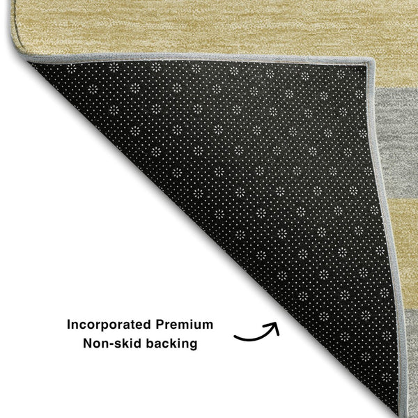 HomeRoots 8' Elegant Silver and Gold Striped Washable Round Rug with UV Protection for High-Traffic Areas 647767