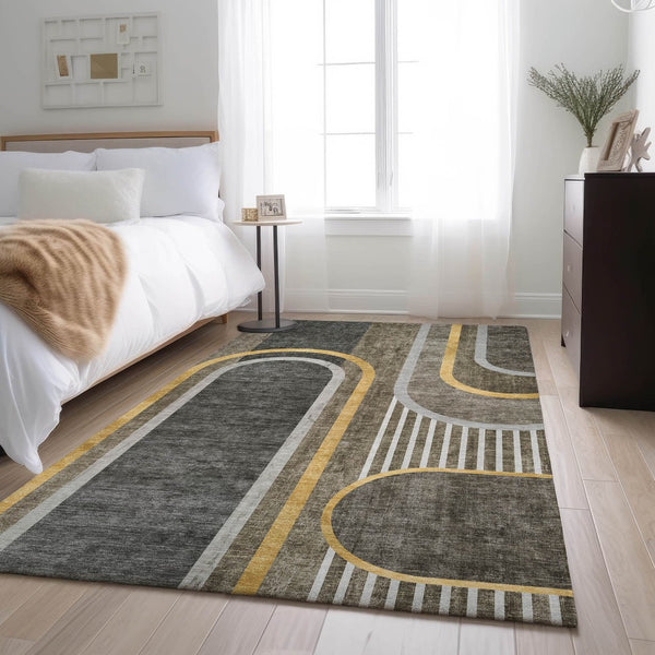 HomeRoots 5' X 8' Taupe and Gold Geometric Area Rug - Washable, UV-Protected, and Stain-Resistant Design 647928