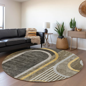 HomeRoots 8' Taupe and Gold Geometric Round Rug - Washable, UV Protected, Stylish & Durable for Any Space! 647929