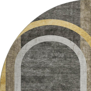 HomeRoots 8' Taupe and Gold Geometric Round Rug - Washable, UV Protected, Stylish & Durable for Any Space! 647929