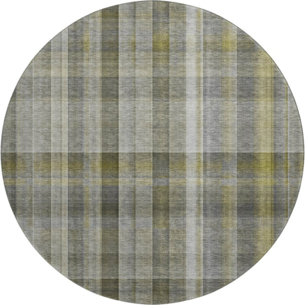 HomeRoots 8' Gray and Gold Plaid Washable Round Rug - Durable, UV Protected, Stylish Addition for Any Room 648013