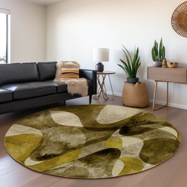 HomeRoots 8' Washable Round Rug in Coffee Gold & Ivory Abstract Design - UV Protected, Durable & Stylish! 648073