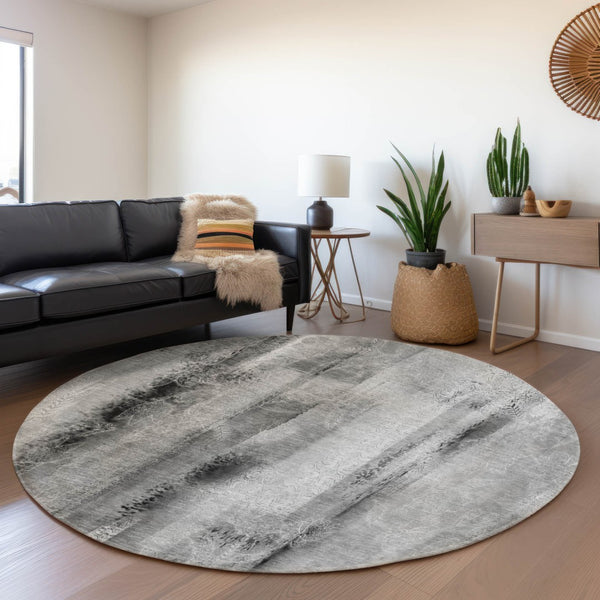 HomeRoots 8' Gray and Ivory Abstract Washable Round Rug – Durable, UV Protected, Stain Resistant for Modern Homes 648121