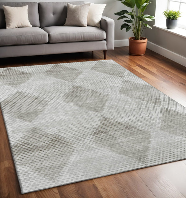 HomeRoots 5' X 8' Gray and Ivory Geometric Area Rug - Washable, UV Protected, Durable for High-Traffic Spaces 648186