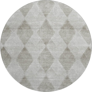 HomeRoots 8' Gray and Ivory Geometric Round Rug – Washable, UV Protected, Durable, Ideal for Busy Homes! 648187