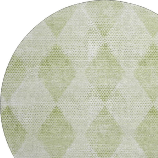 HomeRoots 8' Mint Green & Ivory Geometric Washable Round Rug - Stylish, Durable, UV-Protected for Active Homes 648211