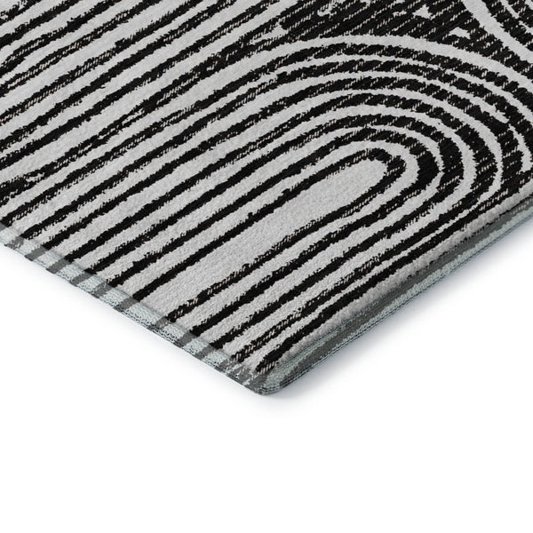 HomeRoots 8' X 10' Black And Ivory Geometric Washable Area Rug - Durable, Stylish, UV-Protected for Any Space 648224
