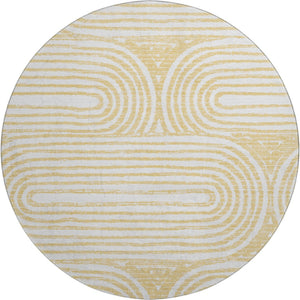 HomeRoots 8' Gold And Ivory Geometric Round Rug - Washable, Stain-Resistant, UV-Protected for Busy Homes 648241