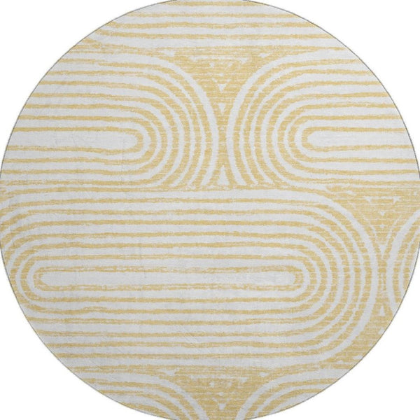 HomeRoots 8' Gold And Ivory Geometric Round Rug - Washable, Stain-Resistant, UV-Protected for Busy Homes 648241