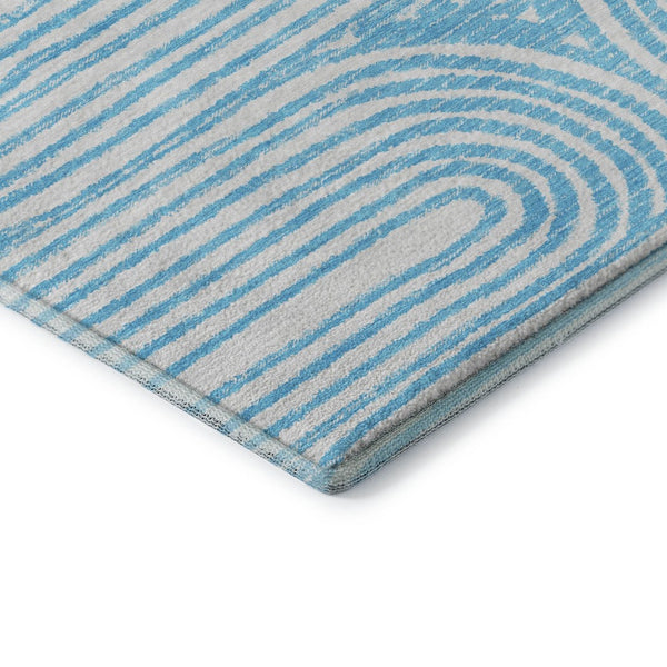 HomeRoots 8' Teal And Ivory Geometric Round Rug - Washable, UV Protected, Stylish Design for High-Traffic Areas 648265