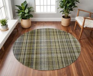 HomeRoots 8' Taupe and Coffee Plaid Washable Round Rug – Stylish, Durable, Stain-Resistant with UV Protection! 648301
