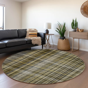 HomeRoots 8' Taupe and Coffee Plaid Washable Round Rug – Stylish, Durable, Stain-Resistant with UV Protection! 648301