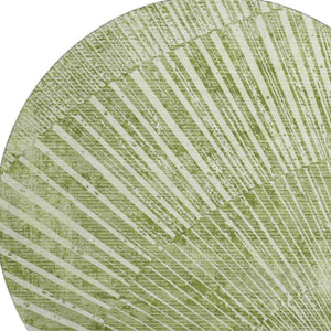 HomeRoots 8' Stylish Sage and Ivory Geometric Round Rug – Washable, UV Protected, Stain Resistant for Any Space 648343