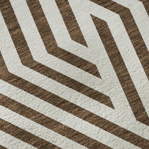 HomeRoots 8' Brown and Ivory Geometric Round Rug - Washable, UV-Protected, Stain Resistant for High-Traffic Areas 648523