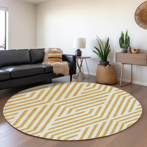 HomeRoots 8' Gold and Ivory Geometric Round Rug - Durable, Washable, UV-Protected, Perfect for Any Space! 648535