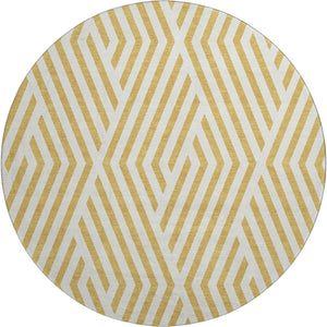 HomeRoots 8' Gold and Ivory Geometric Round Rug - Durable, Washable, UV-Protected, Perfect for Any Space! 648535