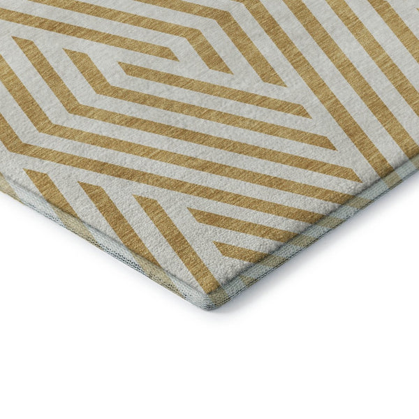 HomeRoots 8' Gold and Ivory Geometric Round Rug - Durable, Washable, UV-Protected, Perfect for Any Space! 648535