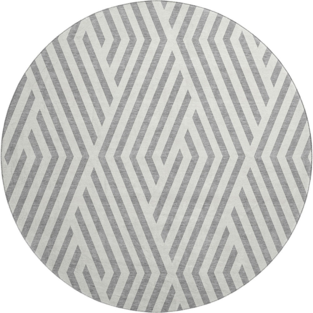 HomeRoots 8' Gray and Ivory Geometric Round Washable Rug with UV Protection - Stylish, Durable & Easy Care! 648541