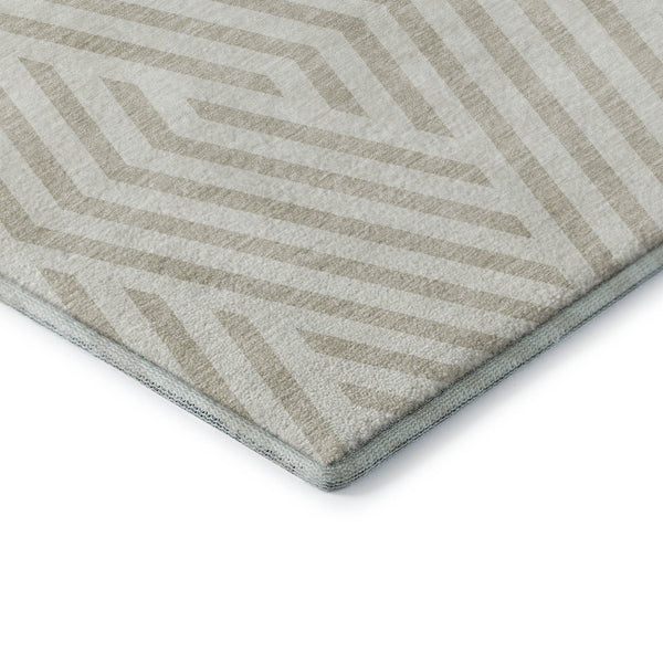 HomeRoots 8' X 10' Ivory & Beige Geometric Washable Area Rug – Durable, UV-Protected, Perfect for Any Space! 648548