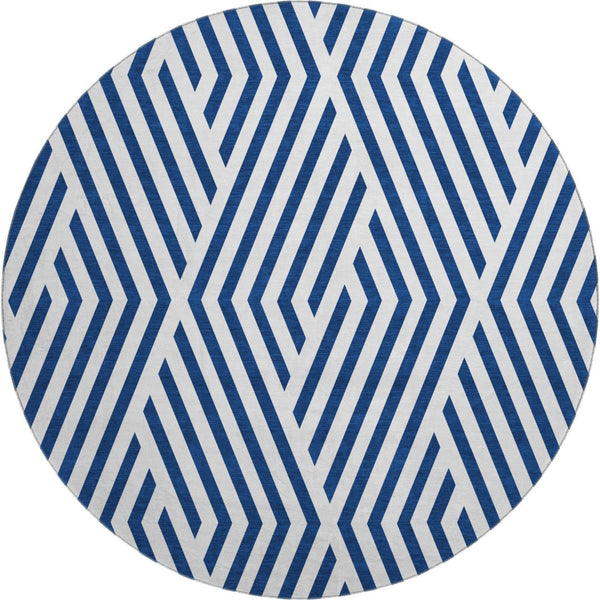HomeRoots 8' Navy Blue & Ivory Geometric Round Rug - Washable, UV Protected, Soft & Durable for Any Space 648565