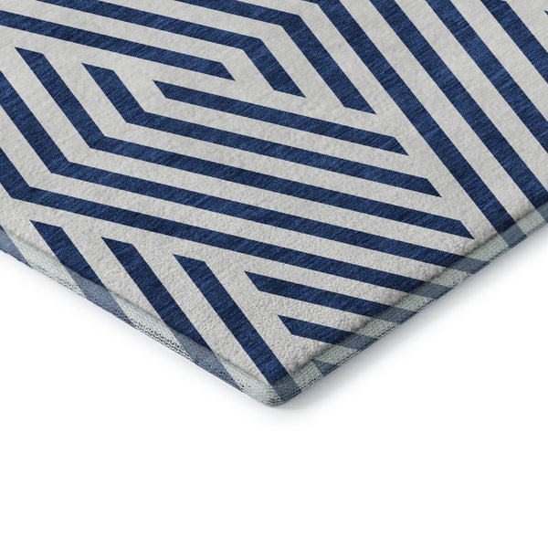 HomeRoots 8' Navy Blue & Ivory Geometric Round Rug - Washable, UV Protected, Soft & Durable for Any Space 648565