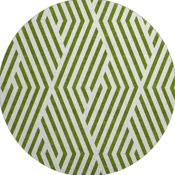 HomeRoots 8' Olive Green Geometric Round Rug - UV Protected, Washable & Stain-Resistant for High-Traffic Homes 648571