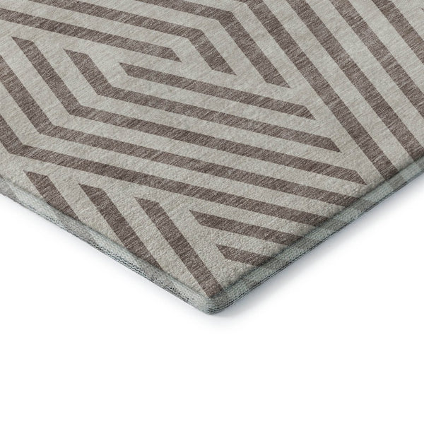 HomeRoots 5' X 8' Stylish Taupe and Ivory Geometric Area Rug - Washable, UV Protected, Durable for Homes 648594