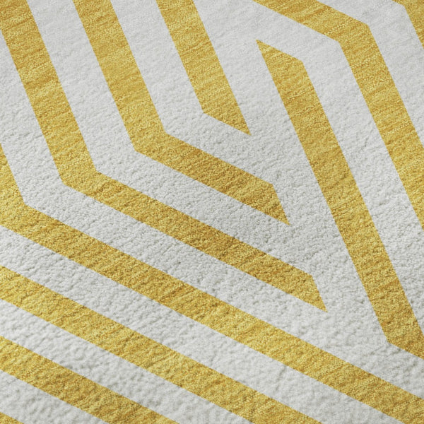 HomeRoots 8' Yellow and Ivory Geometric Washable Round Rug - Stylish, Durable, UV-Resistant for Active Homes 648607