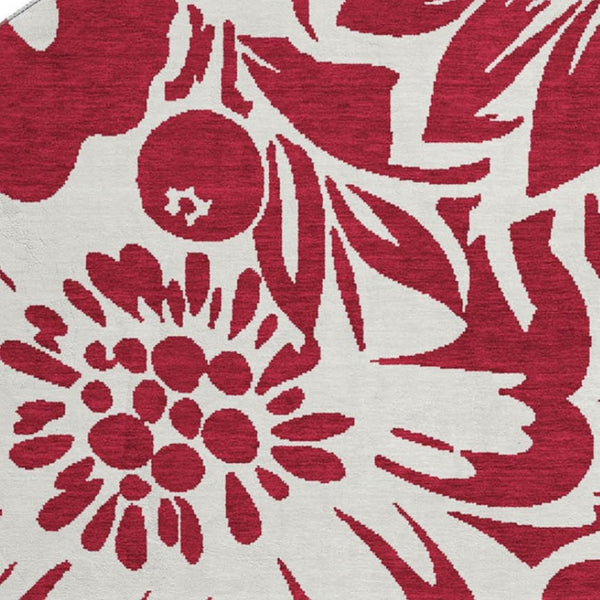 HomeRoots 8' Burgundy Floral Round Rug - Washable, Stain Resistant & UV Protected for Stylish Spaces 648631