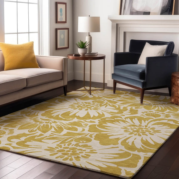 HomeRoots 5' X 8' Floral Washable Area Rug in Gold & Ivory - Durable, Stain-Resistant with UV Protection! 648642