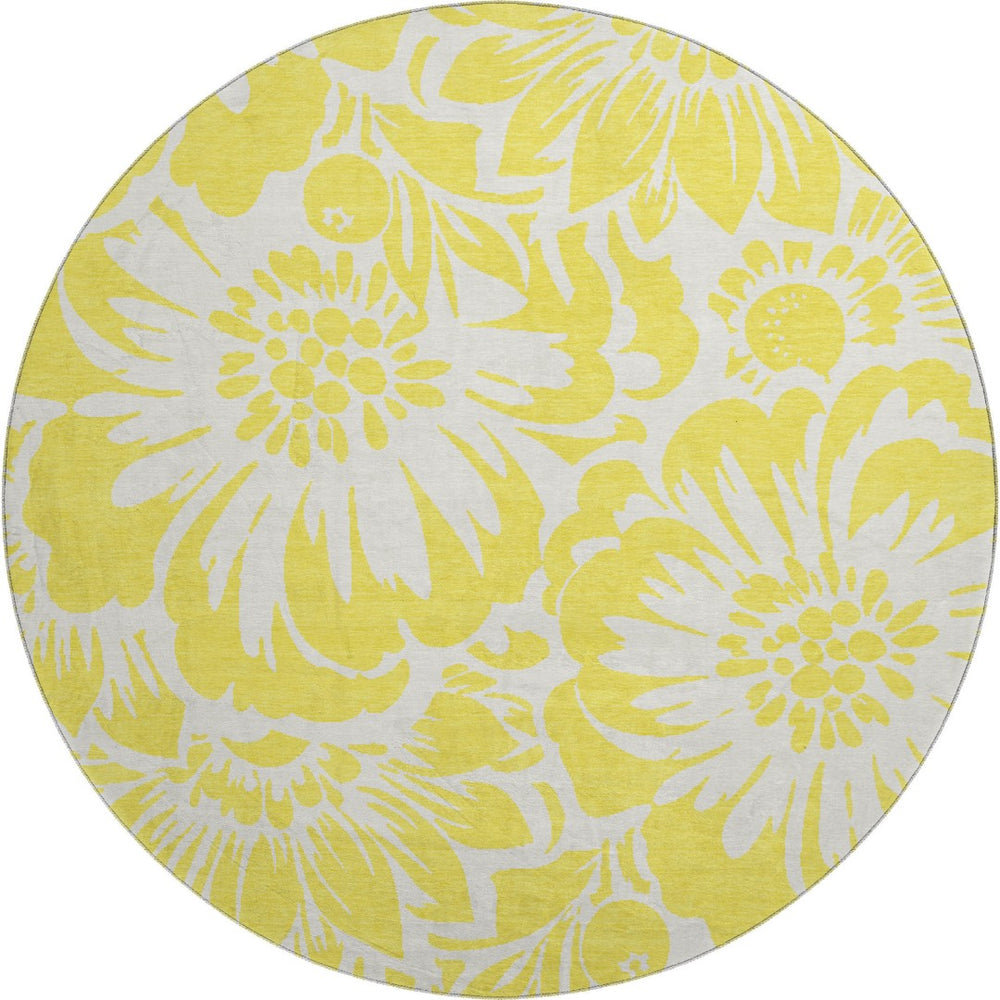 HomeRoots 8' Yellow and Ivory Floral Round Rug - Washable, UV Protected, and Perfect for High-Traffic Areas! 648715