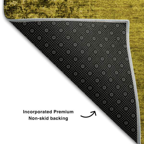 HomeRoots 8' Gold and Gray Abstract Washable Round Rug with UV Protection - Stylish, Durable, Easy-Care Design! 648799