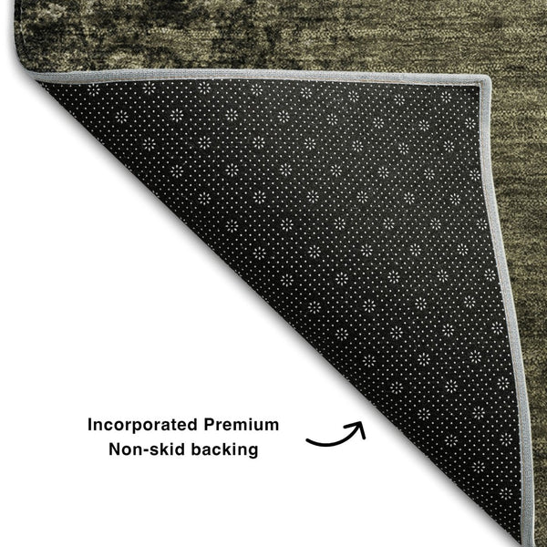 HomeRoots 5' Gray and Silver Abstract Washable Area Rug – Durable, Stylish, UV Protected for Family Spaces 648804