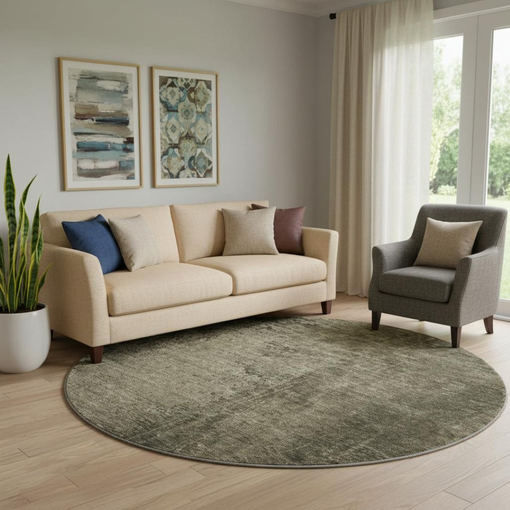 HomeRoots 8' Gray and Silver Abstract Round Rug - Washable, UV-Protected, Durable for High-Traffic Areas! 648805