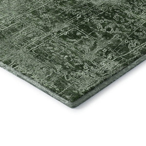HomeRoots 8' Emerald And Ivory Abstract Round Rug - Washable, UV-Protected, Stain-Resistant for Active Homes 649021