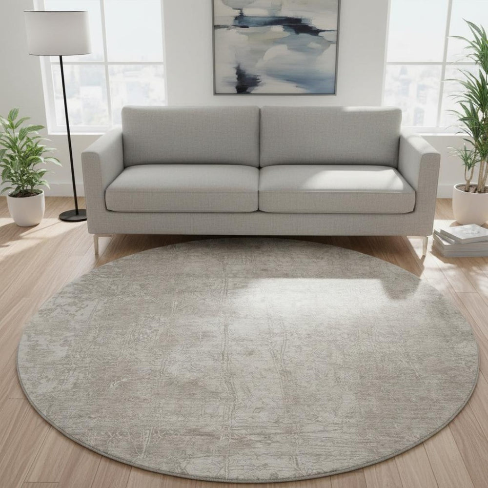 HomeRoots 8' Ivory and Cream Abstract Round Rug – Washable, Stain-Resistant, UV Protected for Busy Homes! 649033