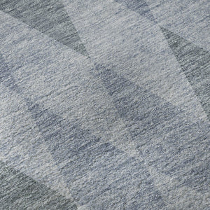 HomeRoots 8' Denim Blue Round Rug - Geometric, Washable, UV Protected, Stain-Resistant for Busy Homes & Patios 649357