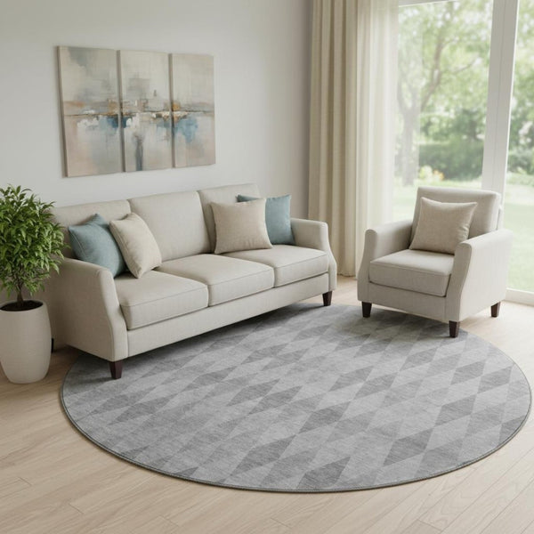 HomeRoots 8' Gray And Ivory Geometric Washable Round Rug with UV Protection - Stylish, Durable, Easy Care! 649363