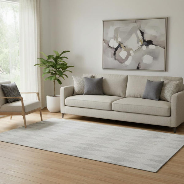 HomeRoots 5' X 8' Ivory And Gray Geometric Washable Area Rug – Modern, Durable, Stain Resistant & UV Protected! 649368