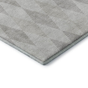 HomeRoots 8' Ivory and Gray Geometric Round Rug – Washable, Durable, UV-Protected for Modern Spaces 649369