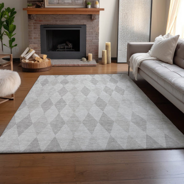 HomeRoots 9' X 12' Ivory & Gray Geometric Washable Area Rug - Durable, UV-Protected, Pet-Friendly Design! 649371