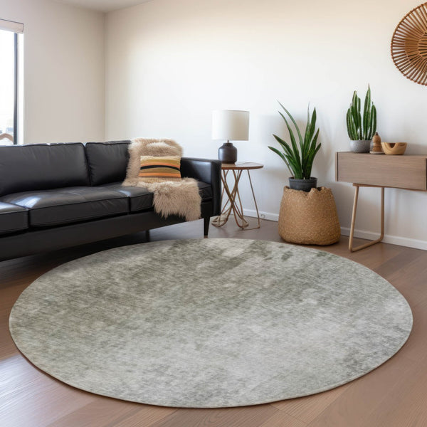 HomeRoots 8' Gray and Ivory Abstract Round Rug - Washable, UV Protected, Soft Polyester for Busy Homes 649399