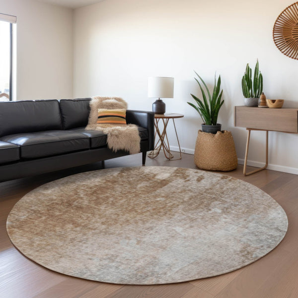 HomeRoots 8' Coffee and Gray Abstract Round Rug - Washable, UV Protected, Stain Resistant for Modern Homes 649405