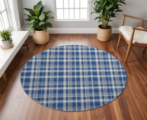 HomeRoots 8' Navy Blue and Ivory Plaid Round Rug – Washable, UV Protected, Ideal for High Traffic Homes! 649447