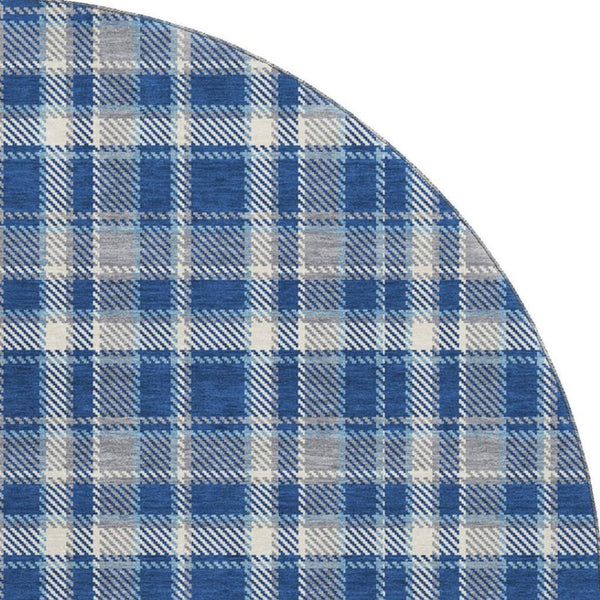 HomeRoots 8' Navy Blue and Ivory Plaid Round Rug – Washable, UV Protected, Ideal for High Traffic Homes! 649447