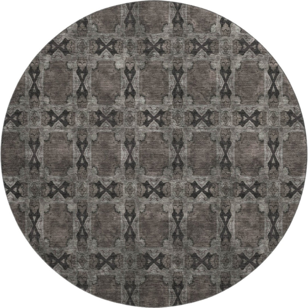 HomeRoots 8' Gray and Charcoal Floral Medallion Round Rug - Washable, UV Protected, Perfect for Homes & Outdoors 649483