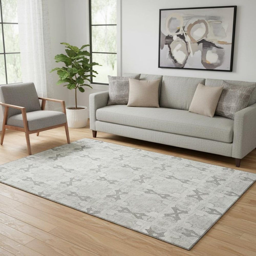 HomeRoots 5' X 8' Ivory and Gray Floral Medallion Area Rug - Washable, UV-Protected, Perfect for Any Room! 649494