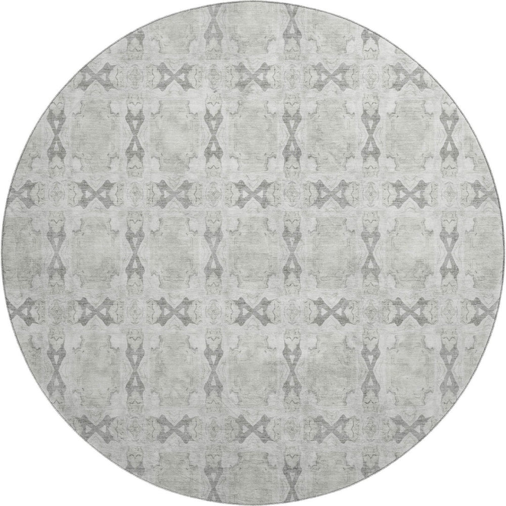 HomeRoots 8' Ivory and Gray Floral Medallion Round Rug - Washable, UV-Protected, Durable for Busy Homes 649495